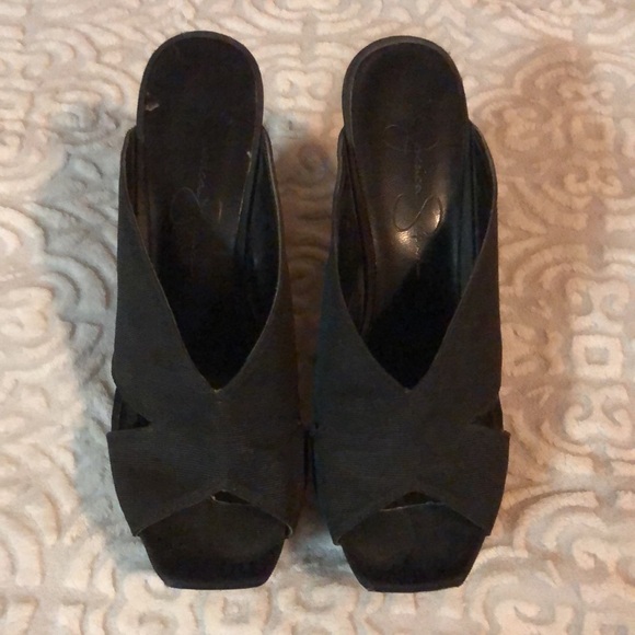 Black Heels! - Picture 2 of 4